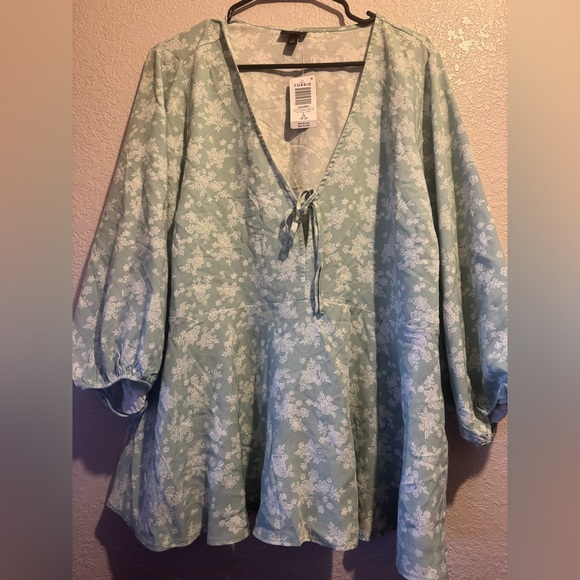 torrid Tops - Torrid Light Green Floral Blouse